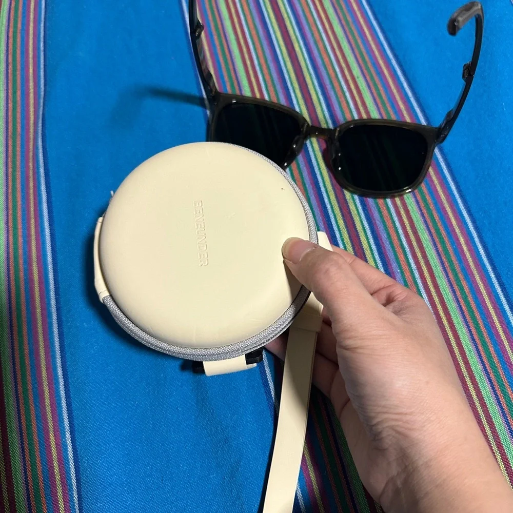 BENEUNDER Folding sunglasses with Carrying Case